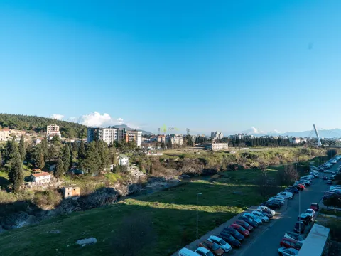 Izdavanje, trosoban stan, 120m², Momišići, Podgorica - image 5