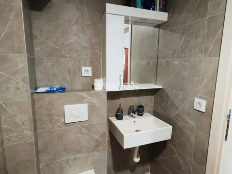 Izdavanje, trosoban stan, 65m², Lekino Brdo, Voždovac Sve Podlokacije - image 13