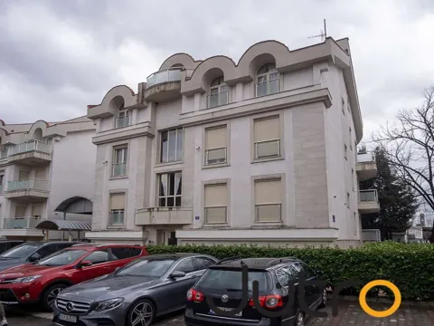 Izdavanje, dvosoban stan, 90m², Podgorica, Crna Gora - image 12