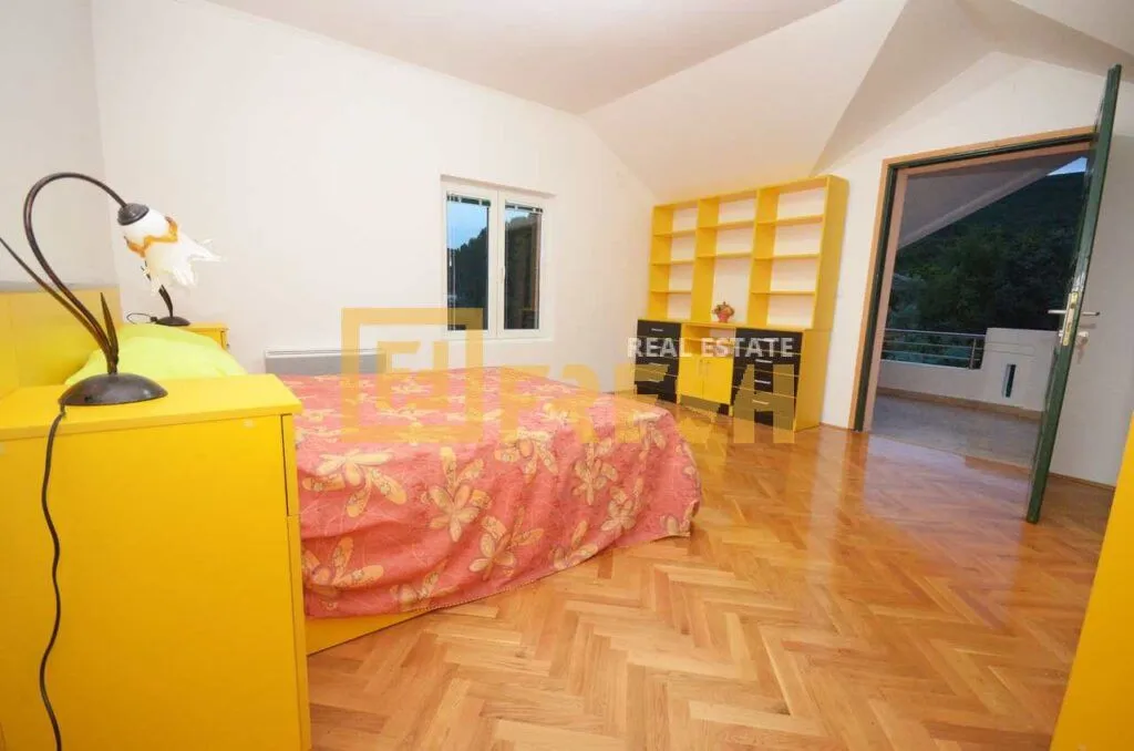 Prodaja, kuća, 253m², Tivat, Crna Gora