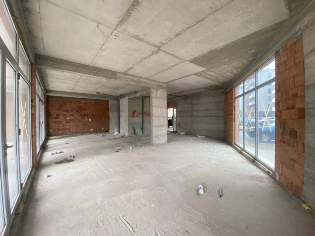 Rent, office space, 90m², Ljubović, Podgorica