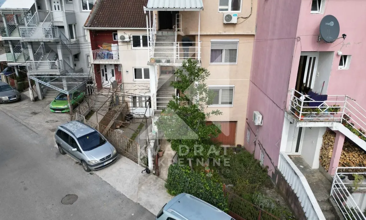 Sale, house, 310m², Zabjelo, Podgorica