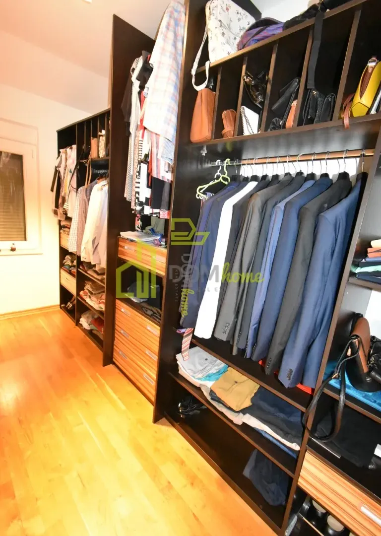 Prodaja, kuća, 212m², Donji Kokoti, Podgorica