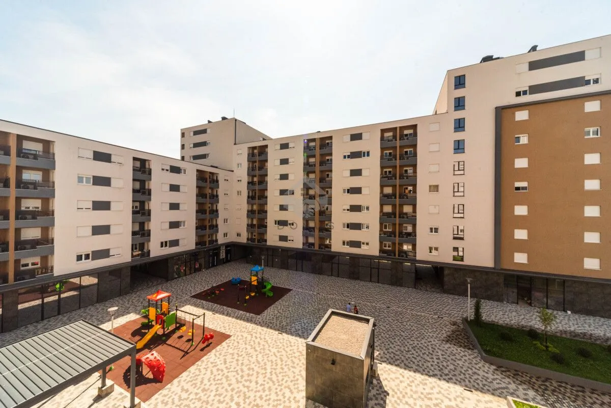 Izdavanje, jednosoban stan, 49m², Stari Aerodrom, Podgorica