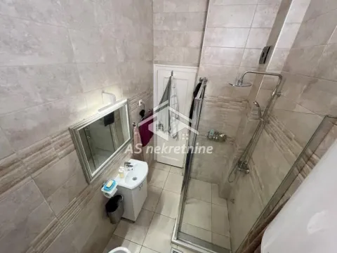 Izdavanje, dvosoban stan, 52m², Stari Grad, Beograd - image 13