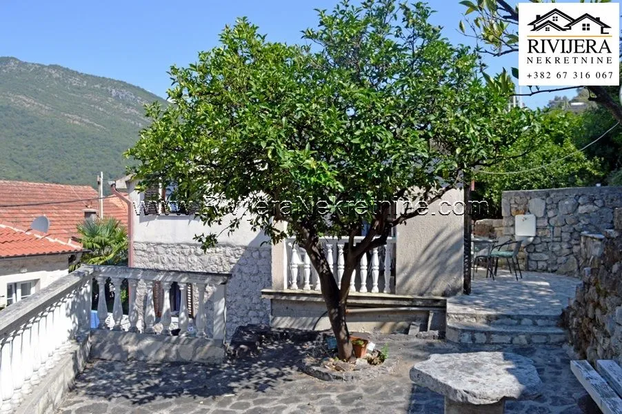 Prodaja, kuća, 105m², Lepetani, Tivat