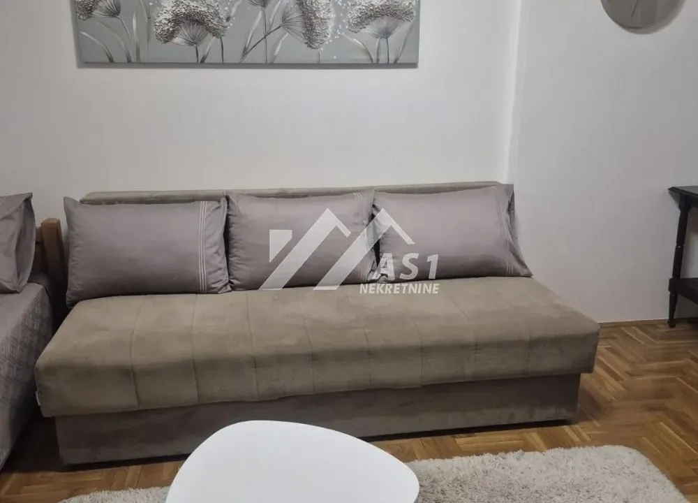 Rent, apartment, 27m², Bulevar Evrope, Novi Sad Sve Podlokacije