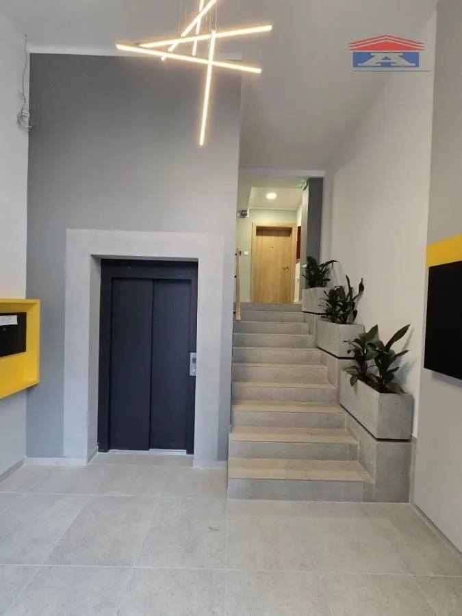 Izdavanje, dvosoban stan, 42m², Podbara, Novi Sad Sve Podlokacije