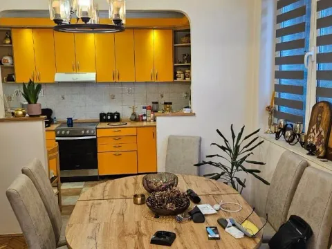 Prodaja, trosoban stan, 93m², Topla, Herceg Novi - image 1