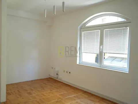 Rent, office space, 174m², Centar, Podgorica - image 2