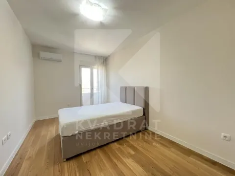 Rent, two bedroom apartment, 72m², Central Point, Podgorica - image 7