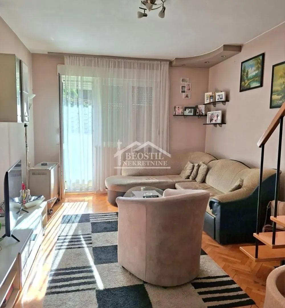 Prodaja, trosoban stan, 73m², Karaburma, Palilula Sve Podlokacije
