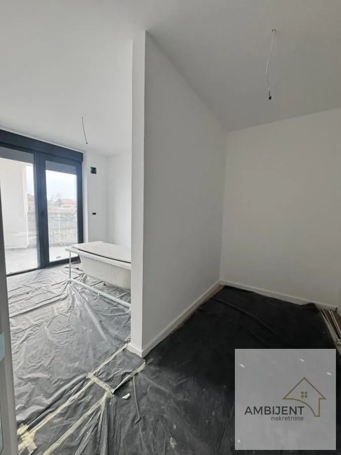 Prodaja, trosoban stan, 85m², Novi Banovci, Stara Pazova