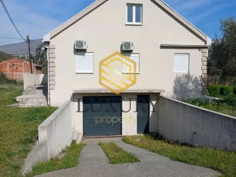 Sale, house, 81m², Bioče, Podgorica - image 2