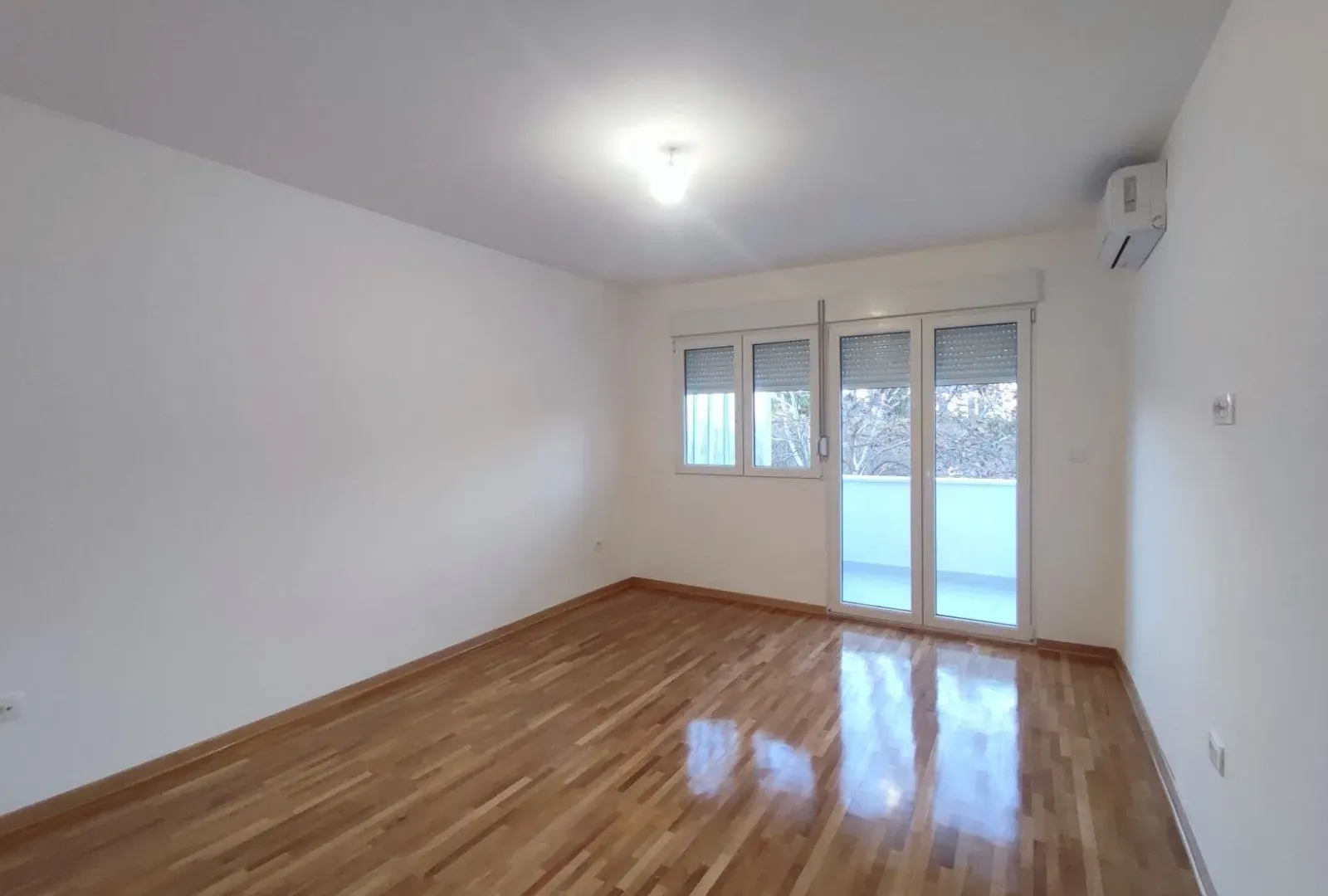 Rent, office space, 50m², Preko Morače, Podgorica