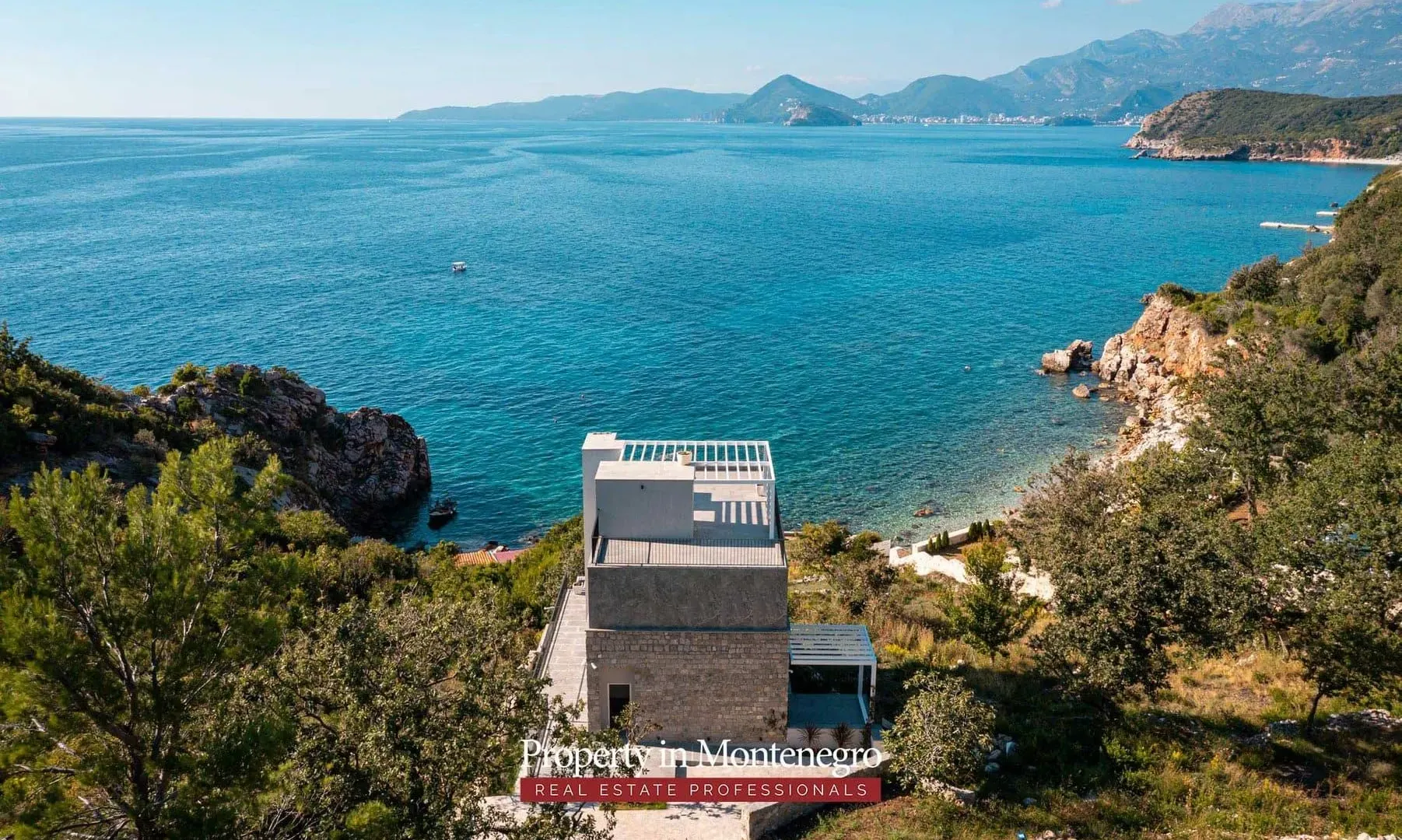 Sale, house, 310m², Rijeka Reževići, Budva