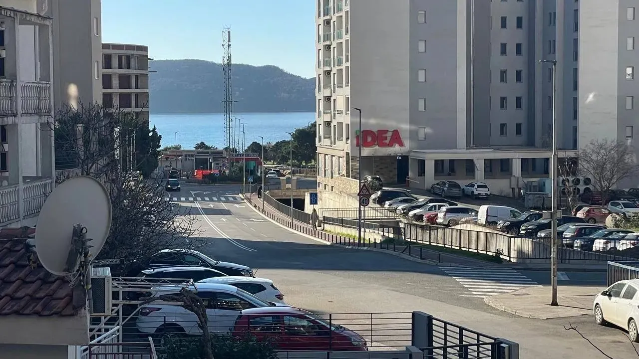 Sale, one bedroom apartment, 40m², Bečići, Budva