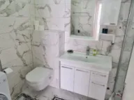 Izdavanje, dvosoban stan, 78m², Sveti Stefan, Budva - image 10