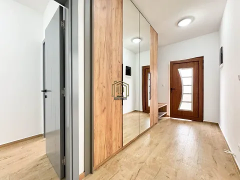 Rent, house, 140m², Gornja Gorica, Podgorica - image 18