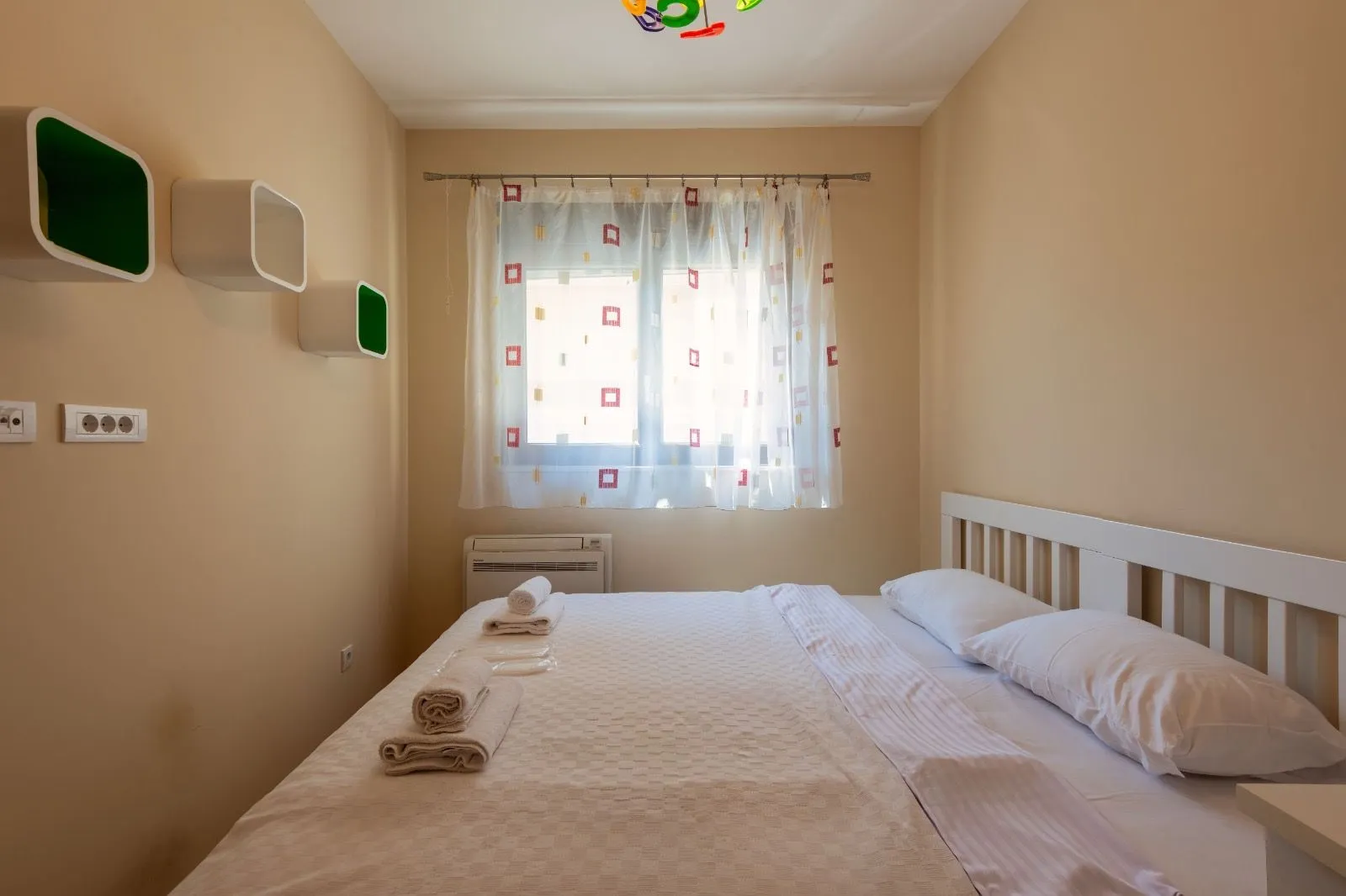 Rent, three bedroom apartment, 140m², Škaljari, Kotor