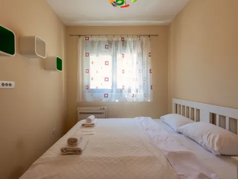 Rent, three bedroom apartment, 140m², Škaljari, Kotor - image 12