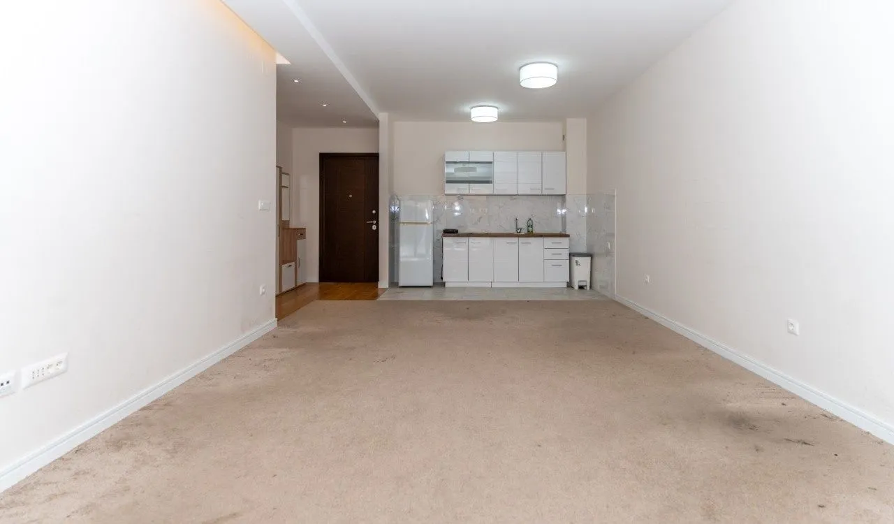 Izdavanje, dvosoban stan, 80m², Preko Morače, Podgorica