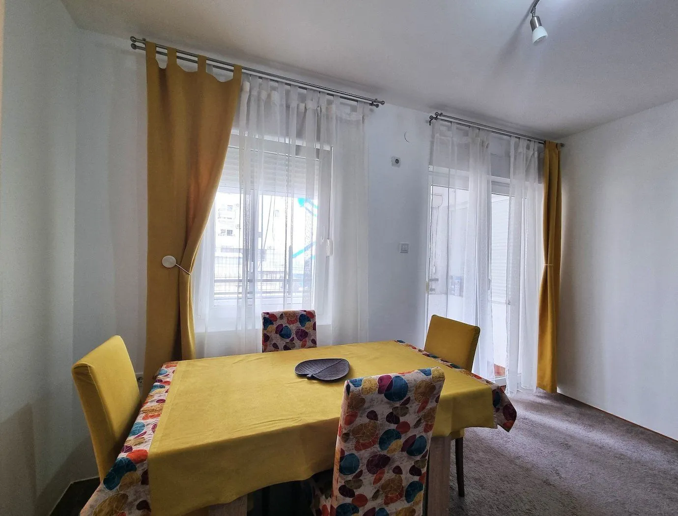 Izdavanje, stan, 63m², Blok 9, Podgorica