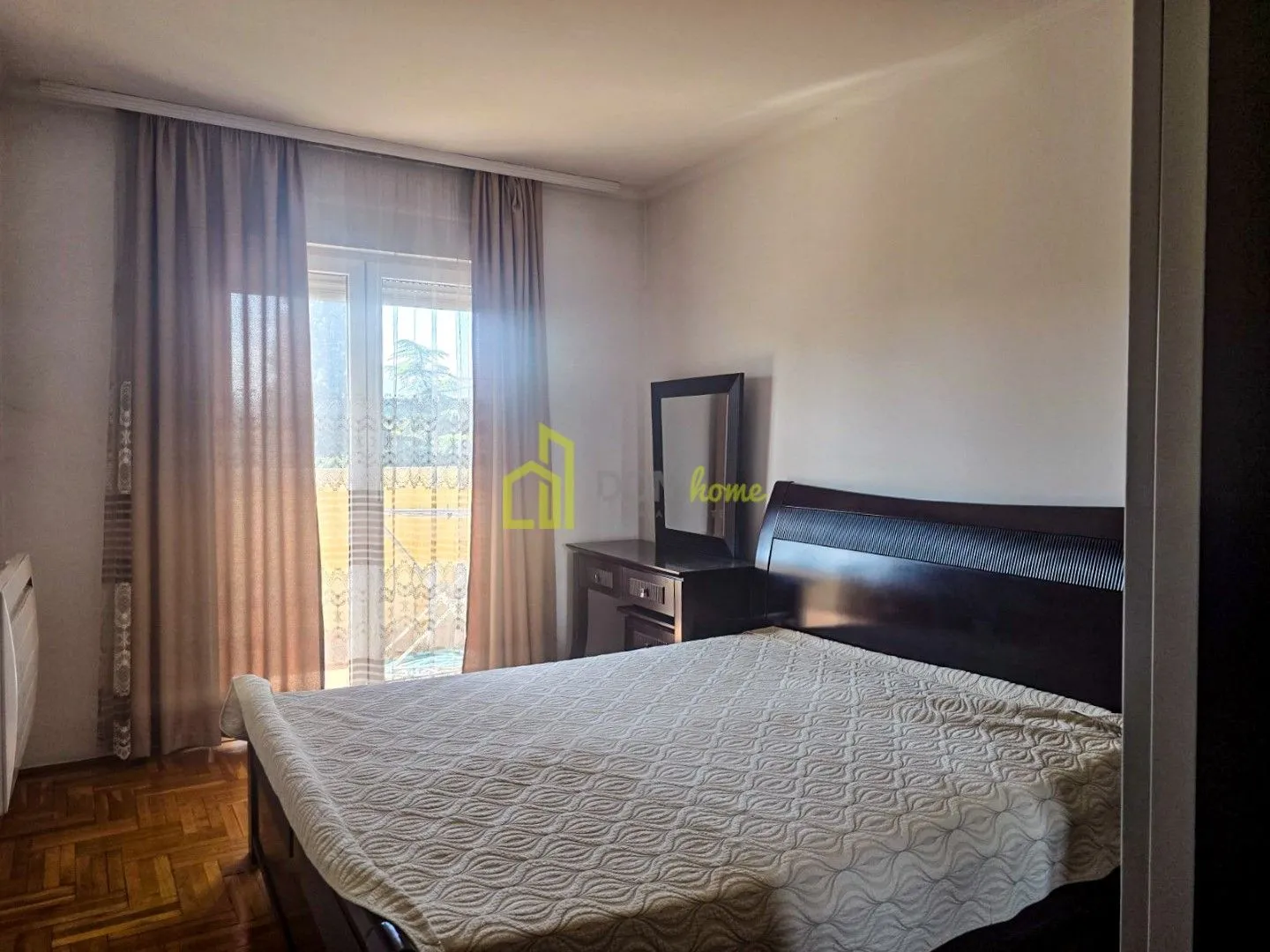 Prodaja, trosoban stan, 106m², Krivi Most, Podgorica