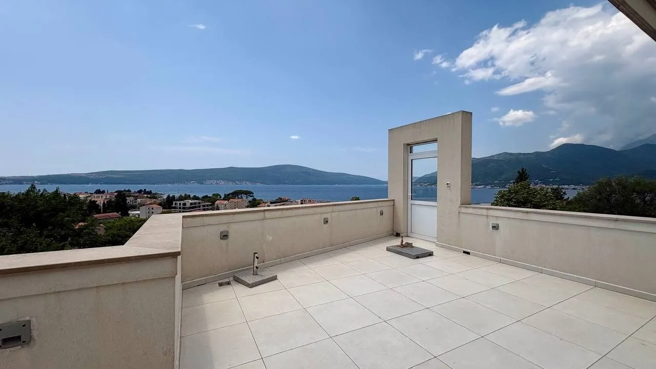 Rent, two bedroom apartment, 100m², Tivat, Crna Gora