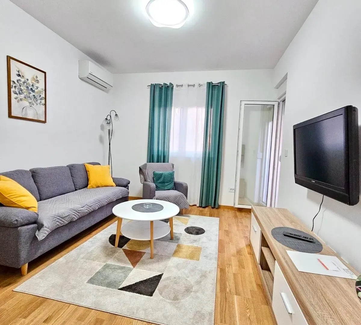 Rent, one bedroom apartment, 46m², Stari Aerodrom, Podgorica