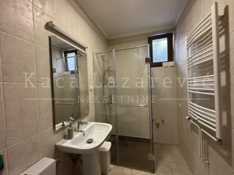 Rent, house, 363m², Lekino Brdo, Voždovac Sve Podlokacije - image 12