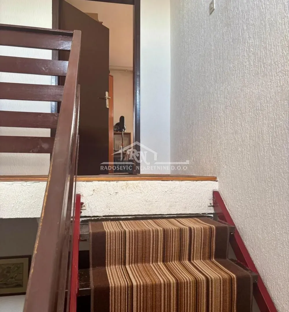 Sale, four bedroom apartment, 106m², Vidikovački venac, Rakovica
