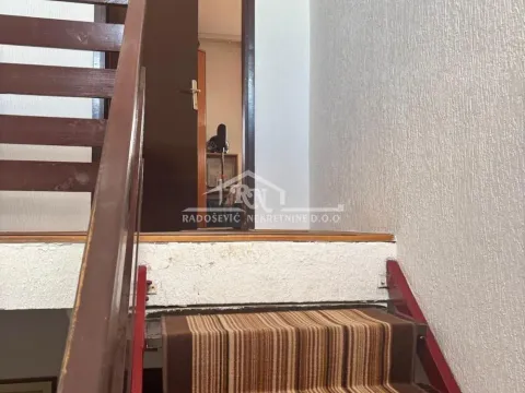 Sale, four bedroom apartment, 106m², Vidikovački venac, Rakovica - image 9