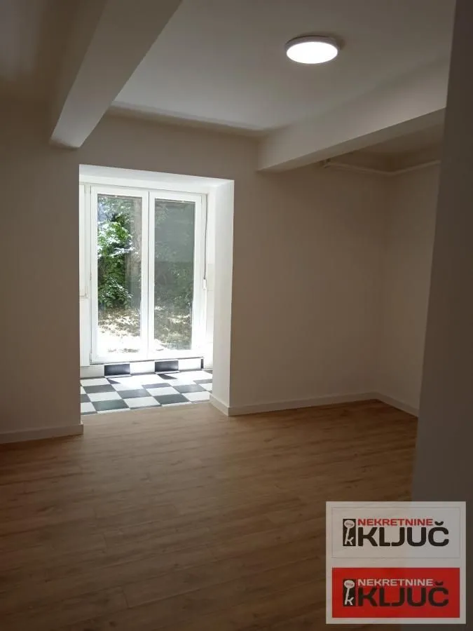 Prodaja, jednosoban stan, 36m², Centar, Novi Sad