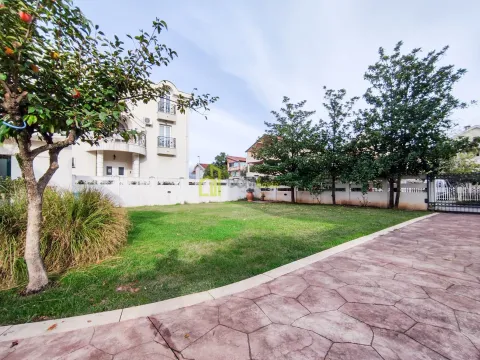 Sale, house, 405m², Stari Aerodrom, Podgorica - image 19