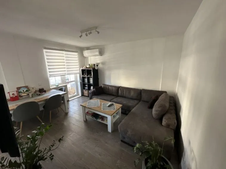 Prodaja, dvosoban stan, 70m², Centar, Bar