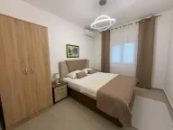 Izdavanje, dvosoban stan, 70m², Bečići, Budva - image 6