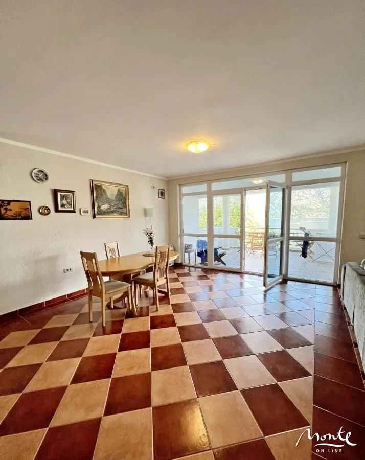Sale, three bedroom apartment, 132m², Stoliv, Kotor