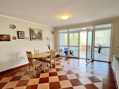 Prodaja, trosoban stan, 132m², Stoliv, Kotor - image 4