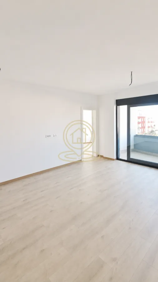 Prodaja, dvosoban stan, 66m², Centar, Kragujevac