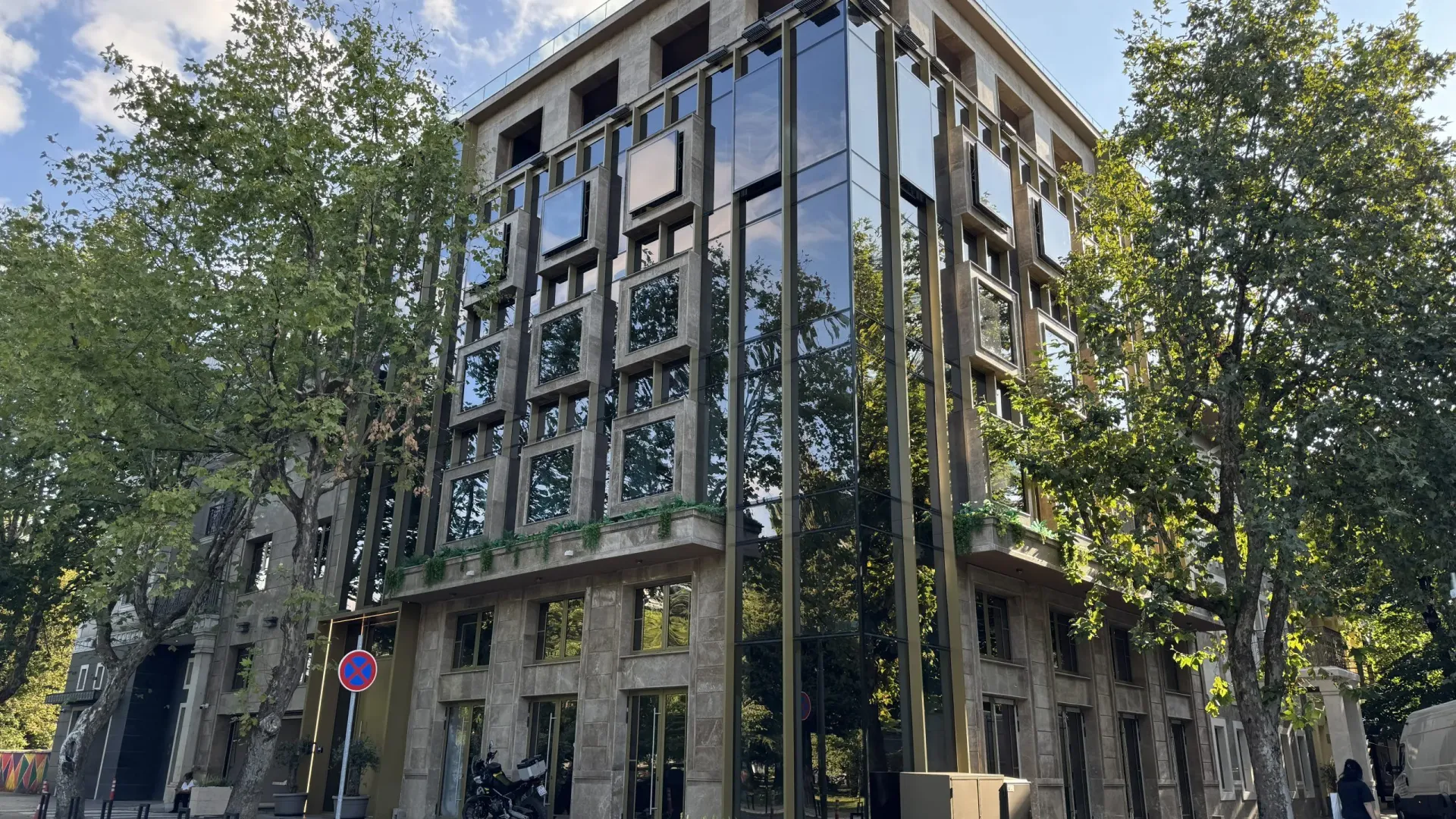 Izdavanje, poslovni prostor, 388m², Podgorica, Crna Gora