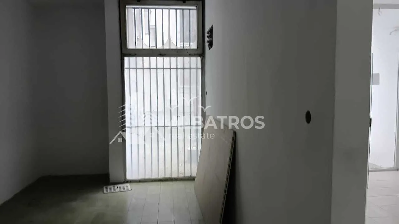 Rent, office space, 52m², Centar, Bar