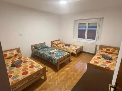 Izdavanje, kuća, 127m², Centar, Kragujevac - image 2