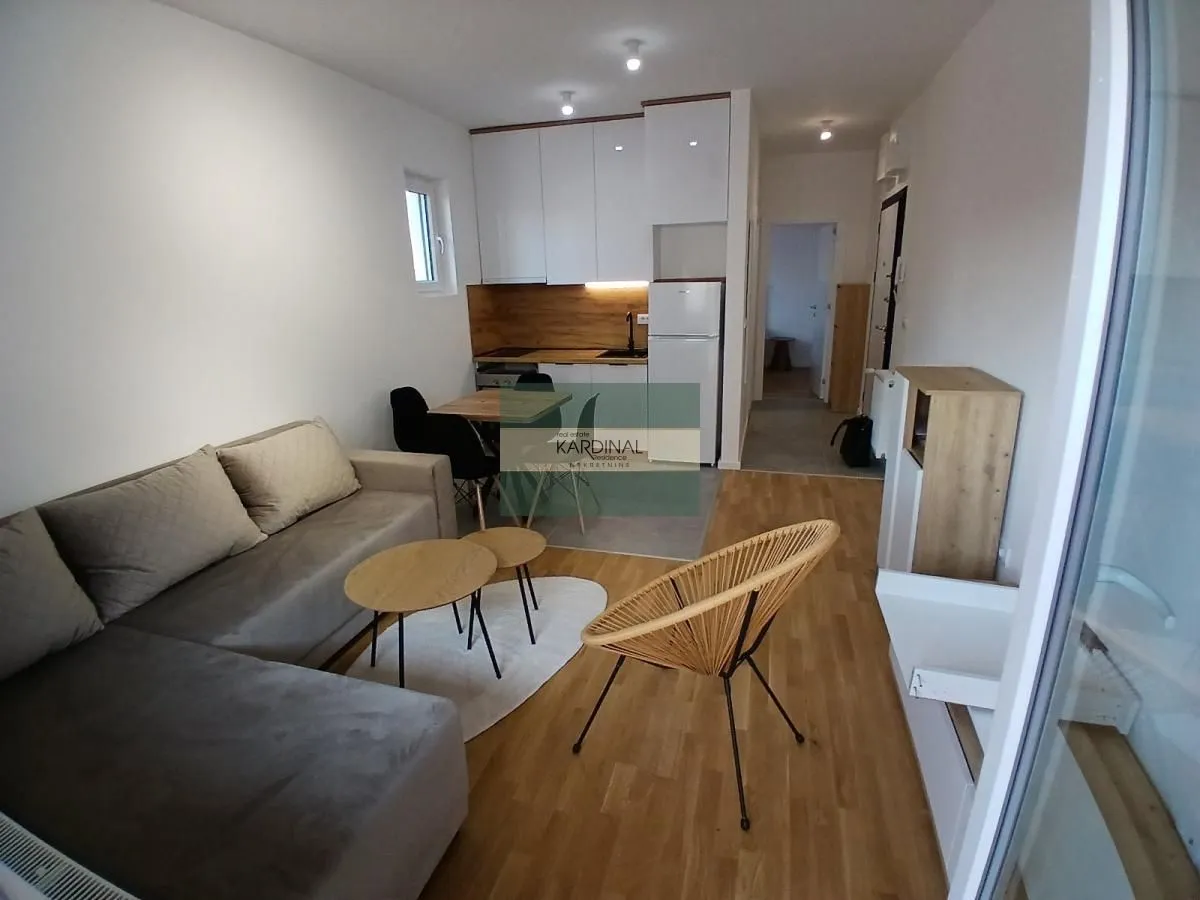 Izdavanje, jednosoban stan, 37m², Erdoglija, Kragujevac