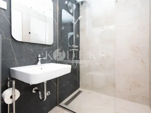 Rent, one bedroom apartment, 52m², City Kvart, Podgorica - image 9