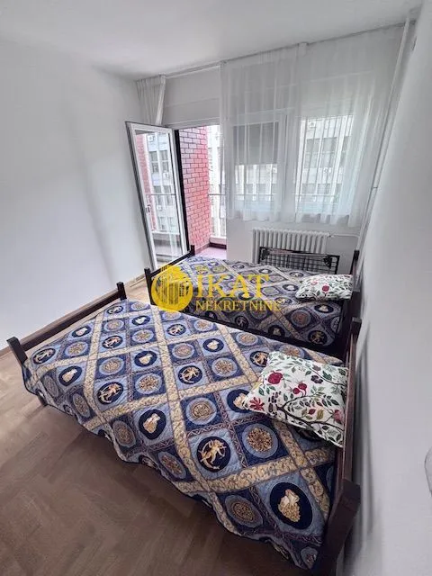 Izdavanje, trosoban stan, 88m², Tašmajdan, Palilula Sve Podlokacije