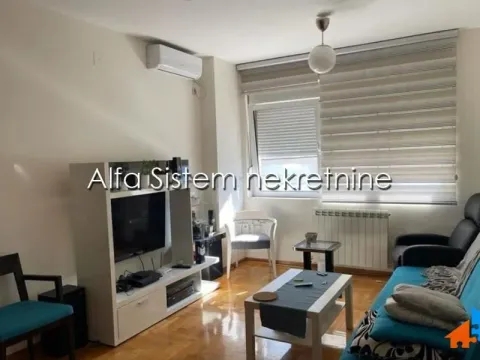 Stan in Vračar Sve Podlokacije