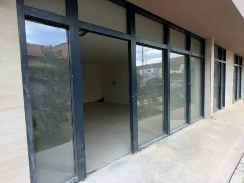 Rent, office space, 57m², Stari Aerodrom, Podgorica - image 1