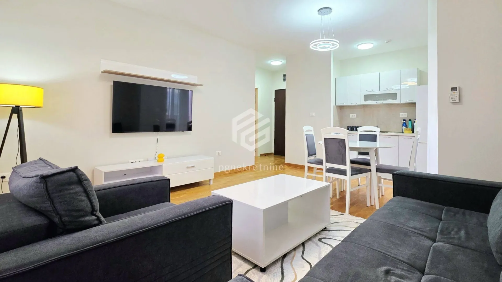 Rent, one bedroom apartment, 47m², City Kej, Podgorica