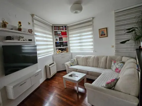 Sale, two bedroom apartment, 56m², Stari Aerodrom, Podgorica - image 9